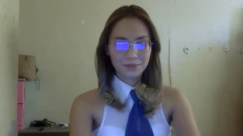 Snapshot of chelly4u69 chatting on October 17, 4:38 am chelly4u69 online show from October 17, 4:38 am