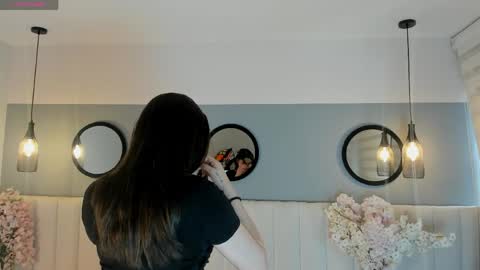 chelsea_bolton_ online show from April 9, 12:22 pm