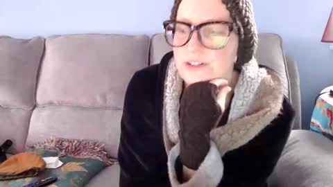 Chelsea online show from April 7, 3:58 pm