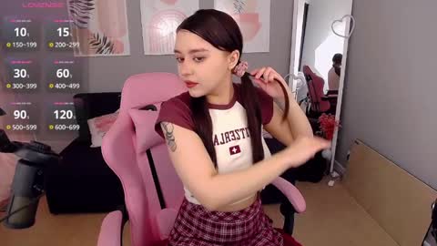 Cherie Dillon online show from April 4, 7:15 am