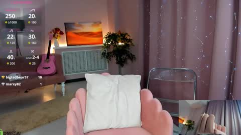 Snapshot of cherry_lexi chatting on October 2, 12:20 am Lexi online show from October 2, 12:20 am