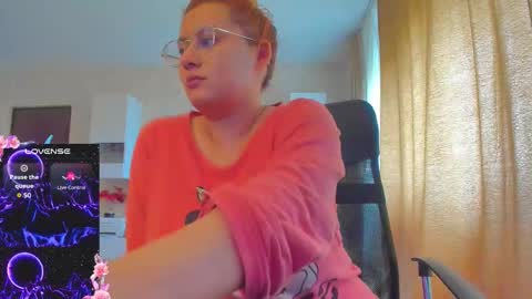 mayra online show from October 12, 8:40 am