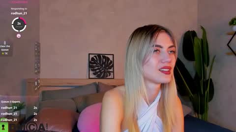 cherry_pr1ce online show from September 19, 12:48 am