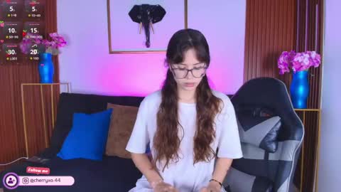 Cherry online show from May 4, 8:26 pm