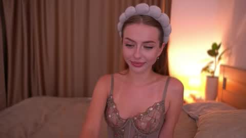 Alisha online show from September 17, 9:07 pm