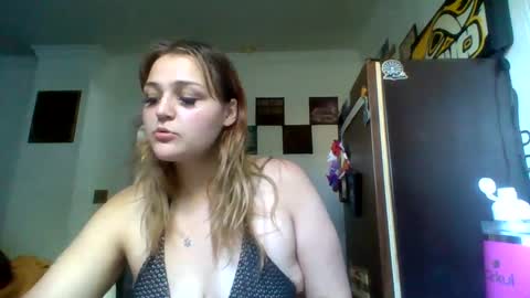 Snapshot of cherrybomb454 chatting on October 9, 8:58 pm cherrybomb454 online show from October 9, 8:58 pm