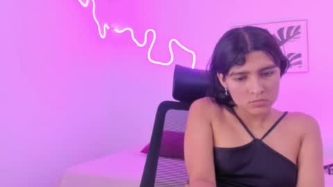 C H E R R Y online show from October 25, 4:18 pm