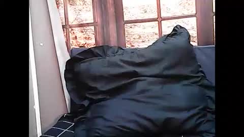 leah online show from February 22, 5:23 am