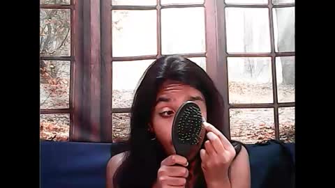 leah online show from February 18, 5:53 am