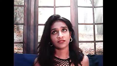 leah online show from February 19, 9:28 am