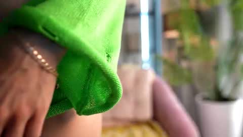 Julia online show from September 18, 12:42 pm