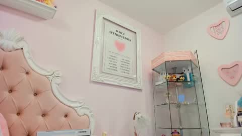 Snapshot of cherrymafer666 chatting on February 23, 7:22 am cherrycute666 online show from February 23, 7:22 am