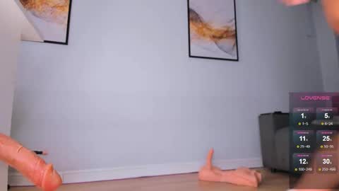 Aisu online show from March 5, 8:00 am