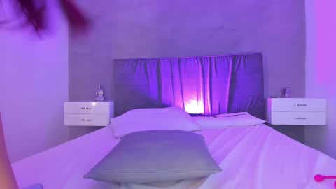 Snapshot of cherrysnow_ chatting on March 9, 6:50 am Cherry online show from March 9, 6:50 am