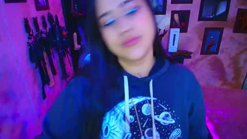Snapshot of cherryy_bombshelll chatting on October 17, 6:23 pm cherry online show from October 17, 6:23 pm