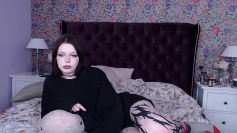 amelia online show from December 18, 9:36 am