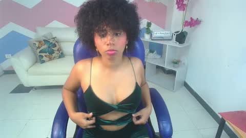 Snapshot of cherylrose1 chatting on October 8, 12:22 pm cherylrose1 online show from October 8, 12:22 pm