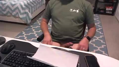 chesbayboy online show from November 4, 5:31 am