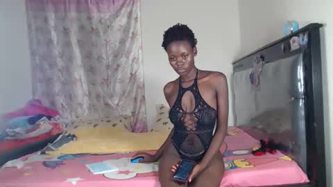 chessybee online show from February 15, 5:22 pm