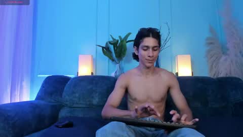 Cheys online show from May 8, 7:08 pm