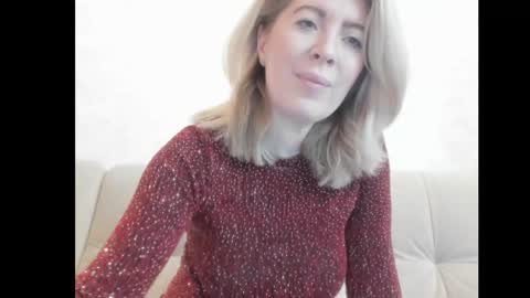 Snapshot of chicafortuna chatting on October 11, 4:06 am NBFG online show from October 11, 4:06 am
