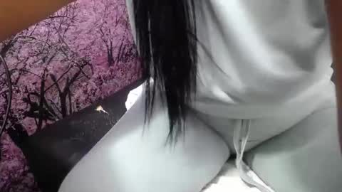 Snapshot of chiky_nastyy chatting on October 9, 6:35 pm Chikys online show from October 9, 6:35 pm