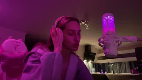 Goddess Vika - owner of all ur money online show from January 13, 8:37 pm