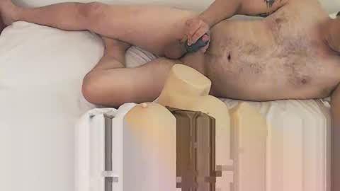 Snapshot of chillguy666 chatting on October 18, 4:16 am new toy online show from October 18, 4:16 am
