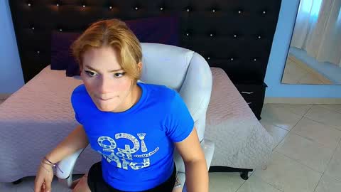 CHLOE online show from January 9, 8:44 pm