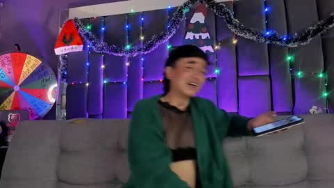 Isabella curly hair - Anastasia short hair  online show from December 31, 12:11 am