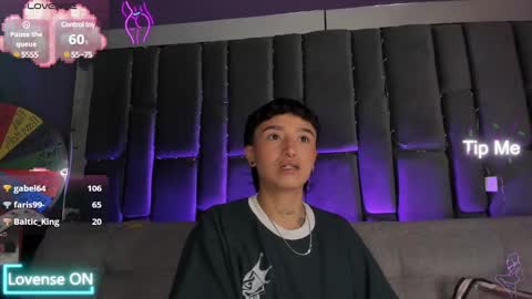 Isabella curly hair - Anastasia short hair  online show from January 13, 11:17 pm