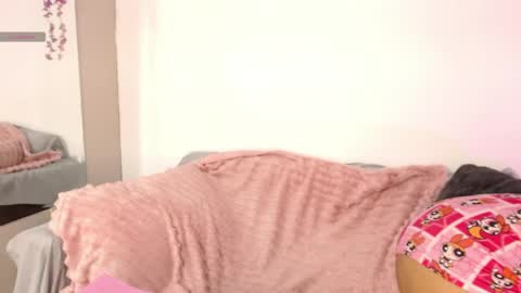 chloe_peach_ online show from May 21, 12:33 pm