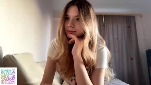 hloe online show from December 19, 1:50 pm