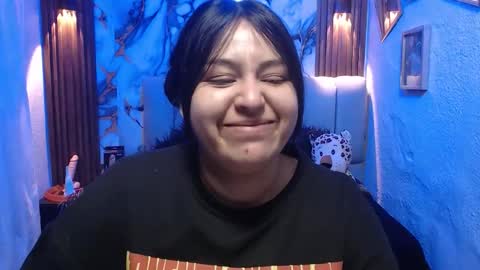 chloe_smith5 online show from February 24, 1:25 pm