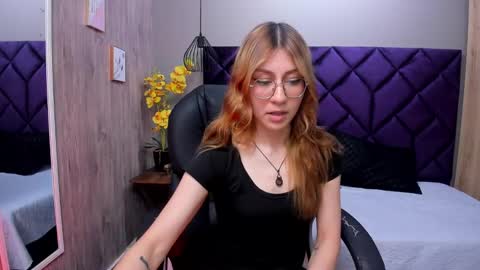 chloecampbell03 online show from September 20, 1:36 pm