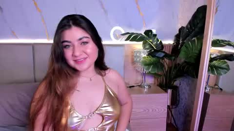 Chloee online show from October 3, 2:25 pm