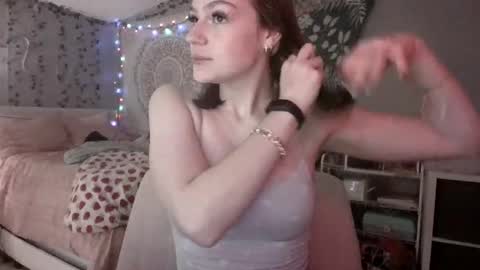 Chloe online show from April 17, 1:41 am