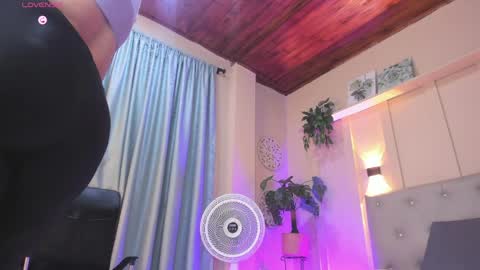 Chloe rosse online show from April 11, 6:40 am