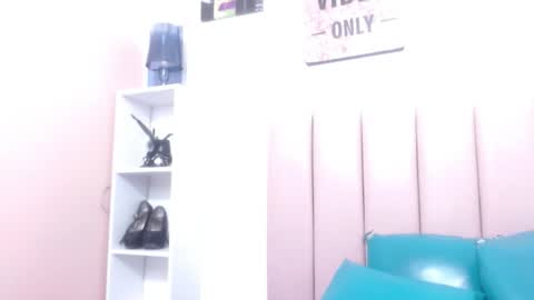 chloewild707rs online show from December 5, 5:28 am