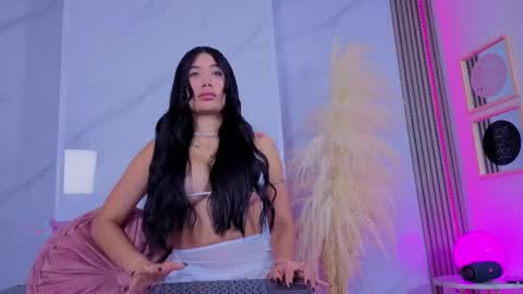 Chlooe online show from April 8, 2:14 am