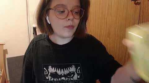 chmiri online show from December 18, 5:42 pm