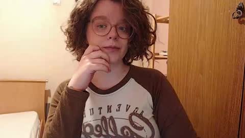 chmiri online show from February 9, 9:26 am