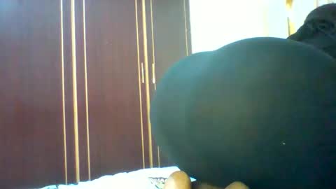 chocobabe002 online show from May 11, 4:15 pm