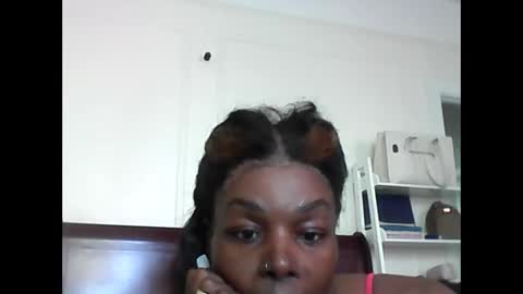 Snapshot of chocolatedrop_ chatting on October 2, 6:39 pm chocolatedrop_ online show from October 2, 6:39 pm