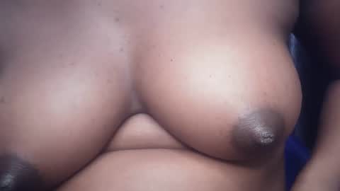 chocoslut22 online show from January 19, 4:22 am