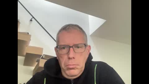 choupipat1 online show from March 7, 9:09 am