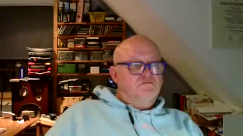 Chris online show from November 19, 7:12 pm