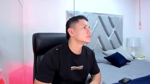 Chris Diamond online show from February 15, 9:13 pm