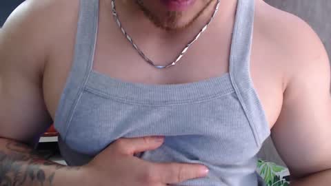 chris_huntter online show from February 23, 5:50 pm