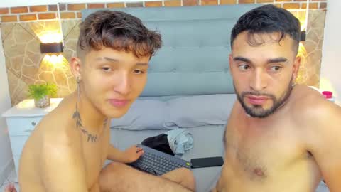 chris_kizz online show from December 12, 3:54 am